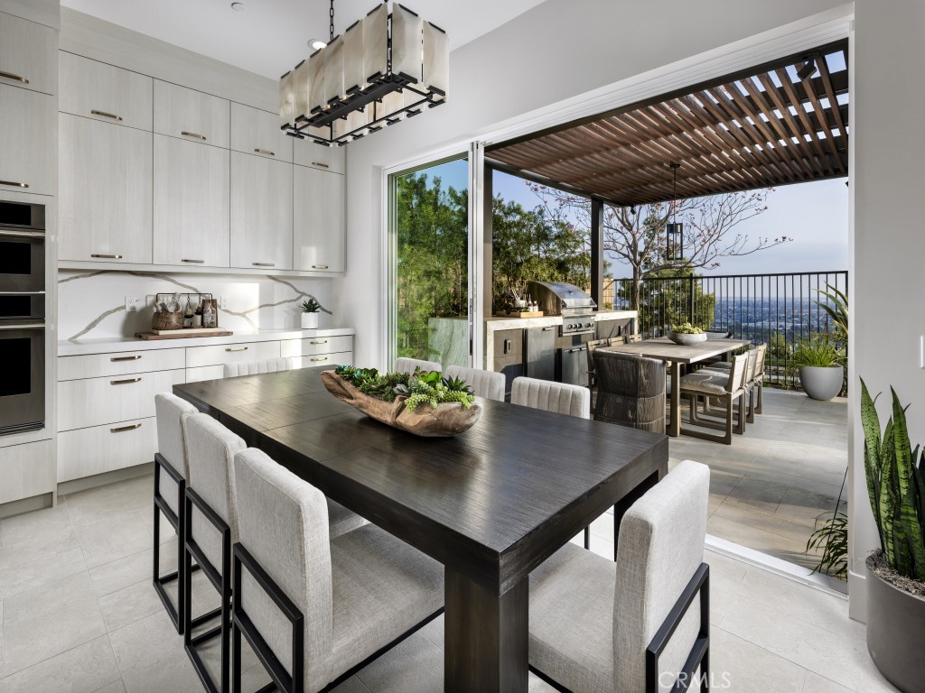 MLS #OC25271002 image #11