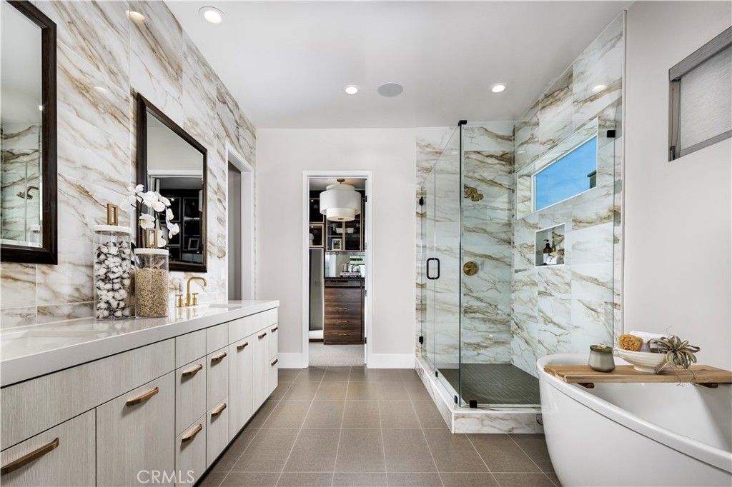 MLS #OC25271002 image #18