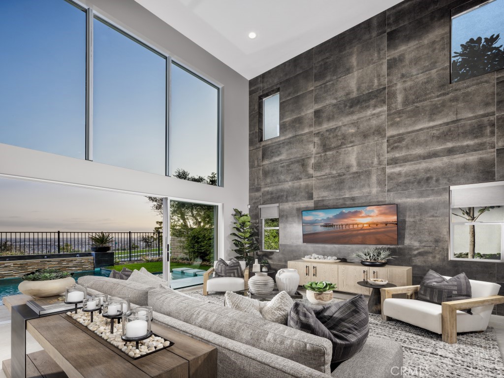 MLS #OC25271002 image #8