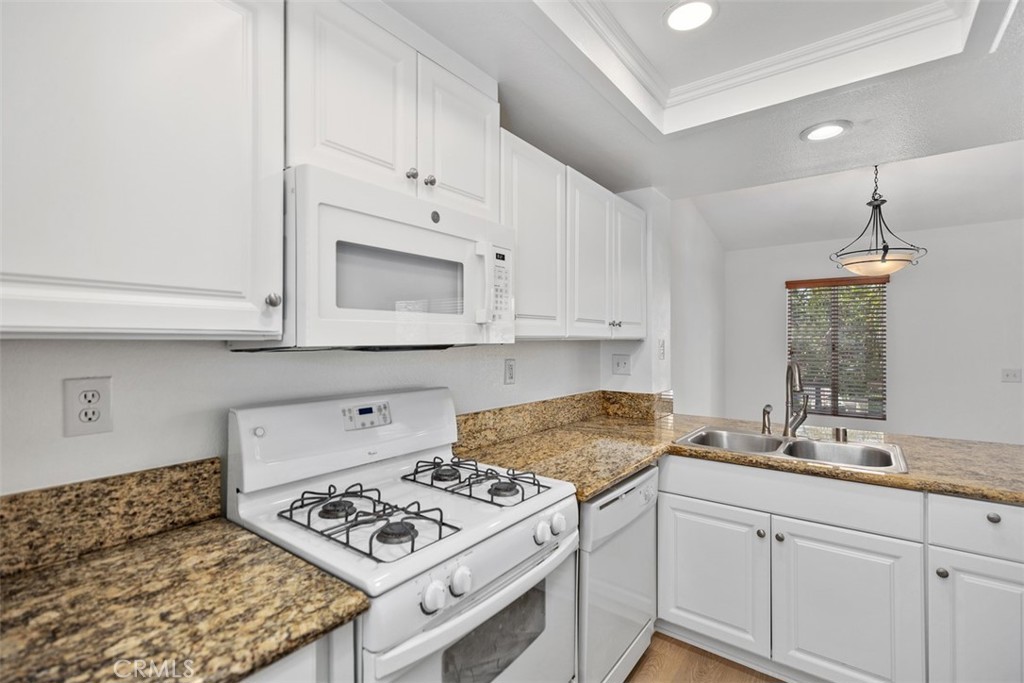 MLS #OC25267820 image #13