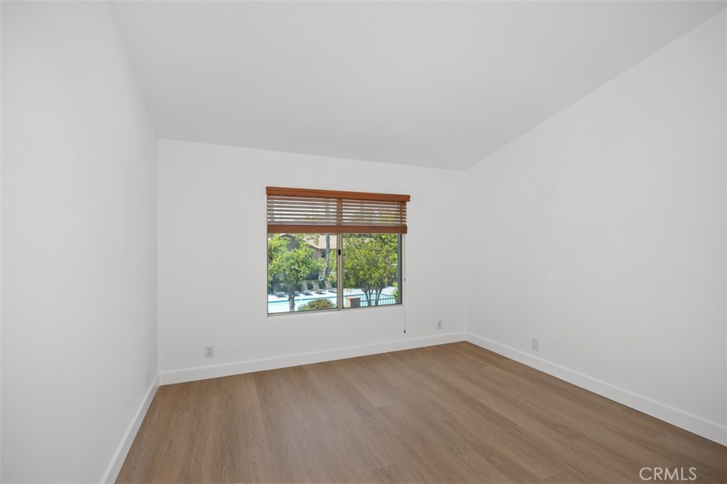 MLS #OC25267820 image #16