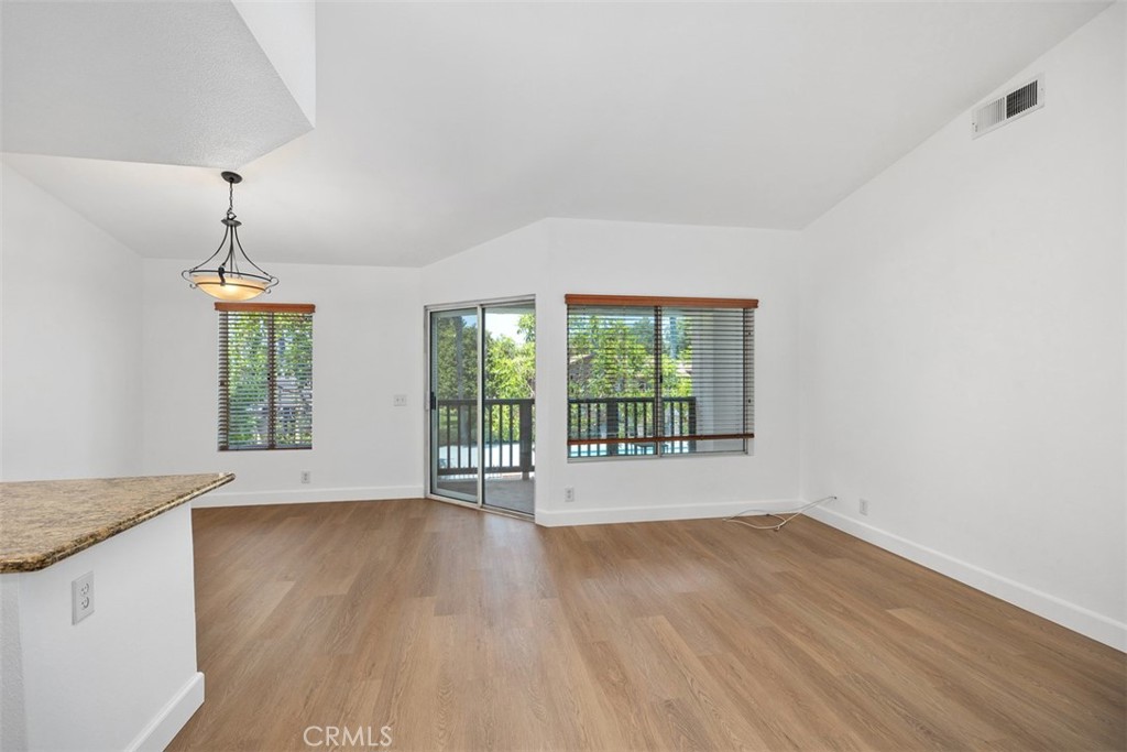 MLS #OC25267820 image #3