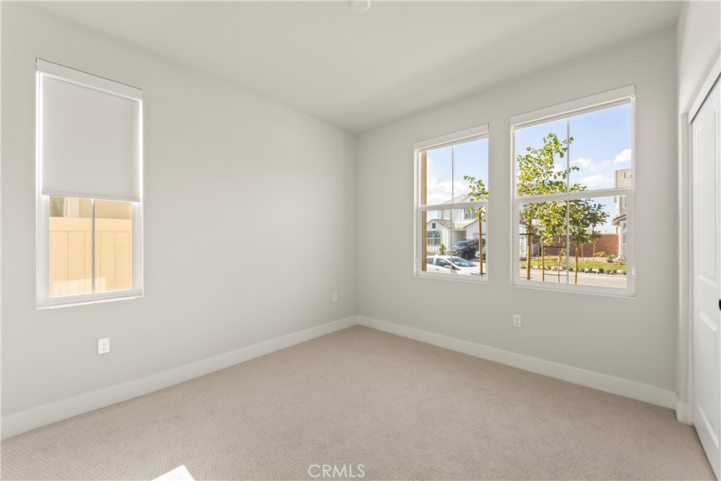 MLS #OC25271013 image #10