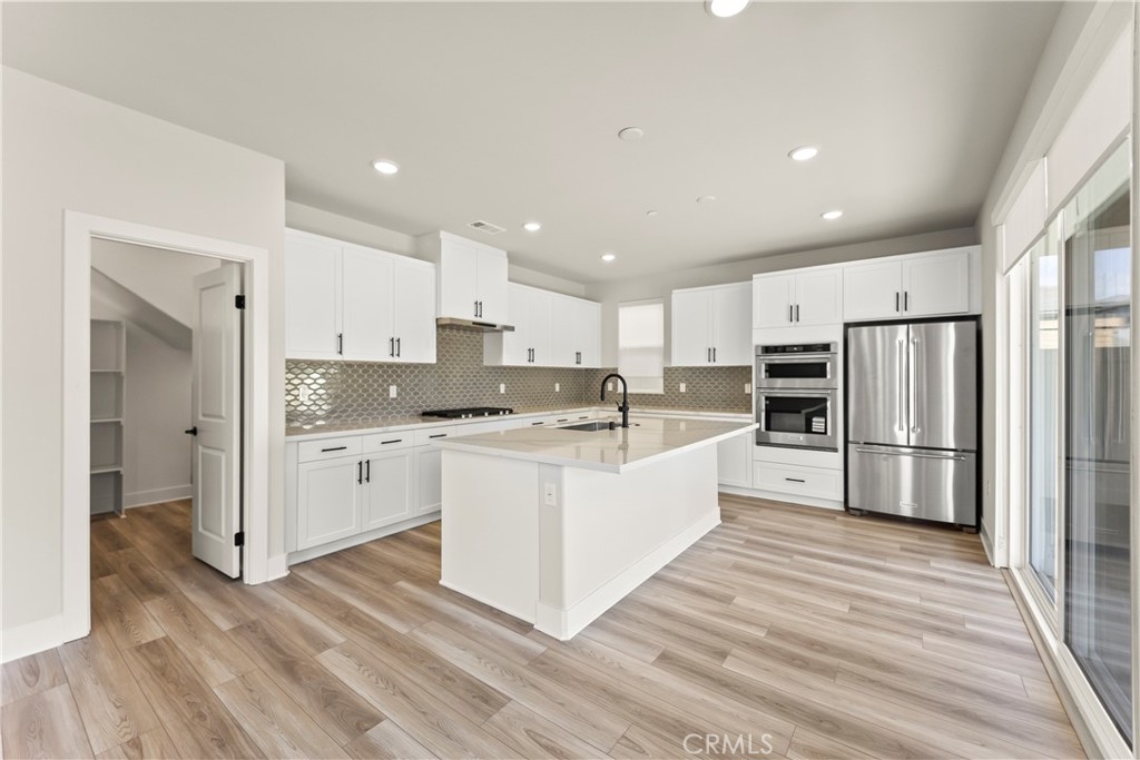 MLS #OC25271013 image #16