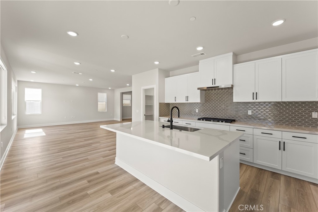 MLS #OC25271013 image #18