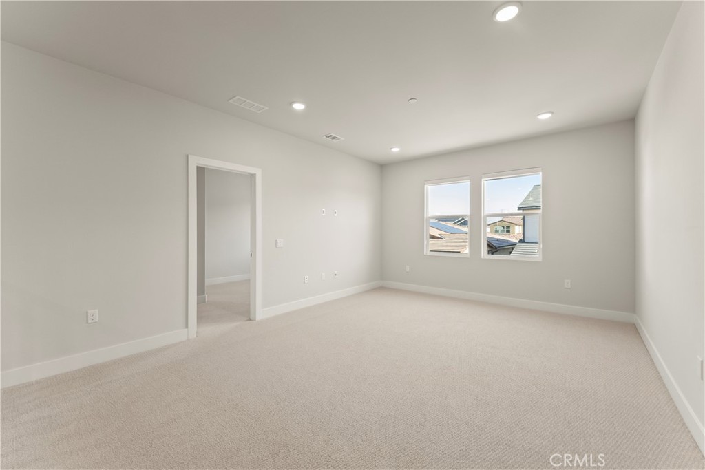 MLS #OC25271013 image #22