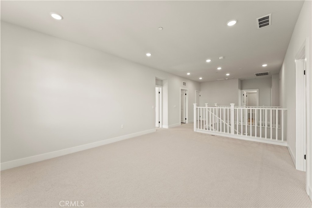 MLS #OC25271013 image #23