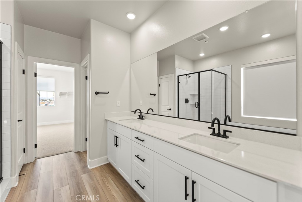 MLS #OC25271013 image #29