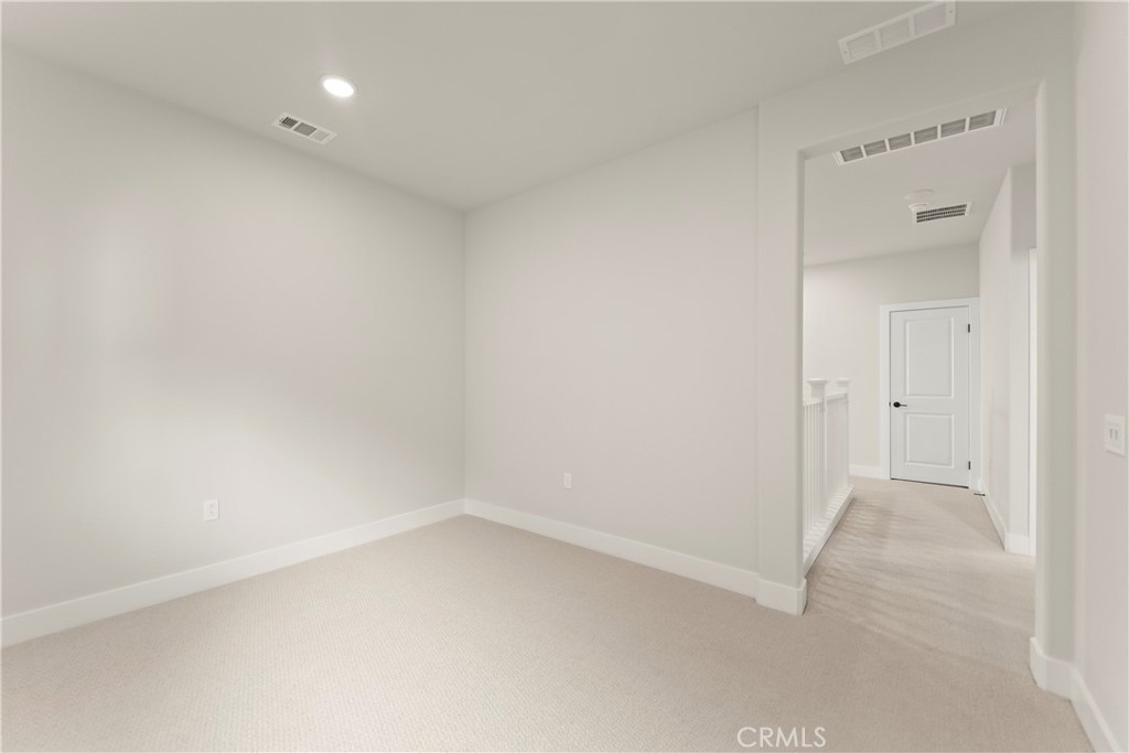 MLS #OC25271013 image #40