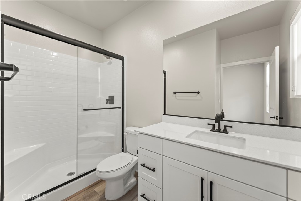 MLS #OC25271013 image #9