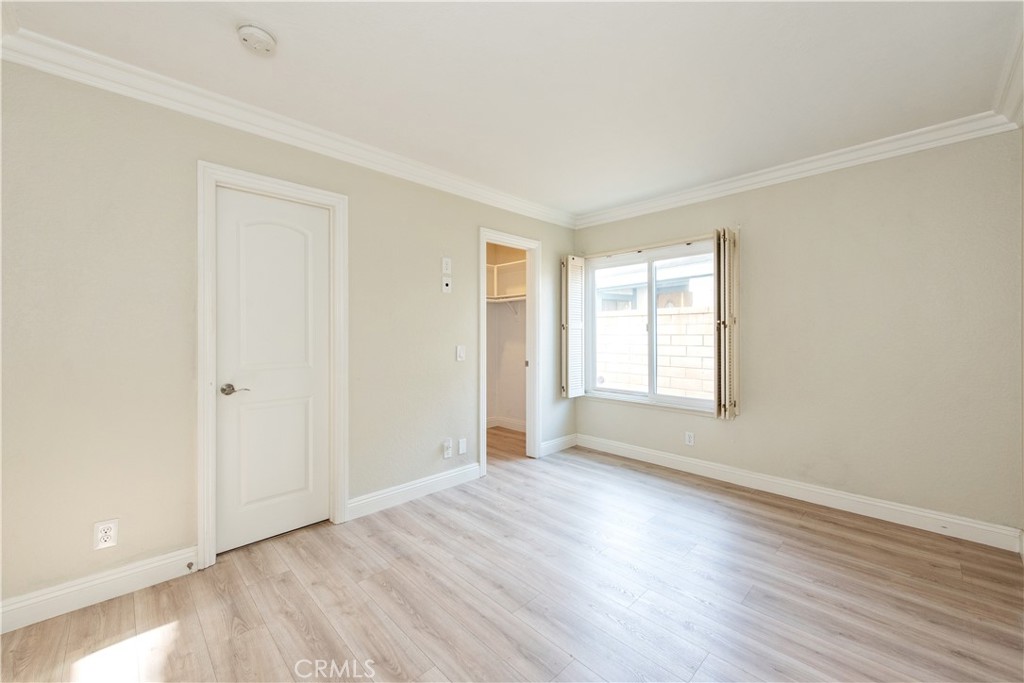 MLS #OC25271021 image #19