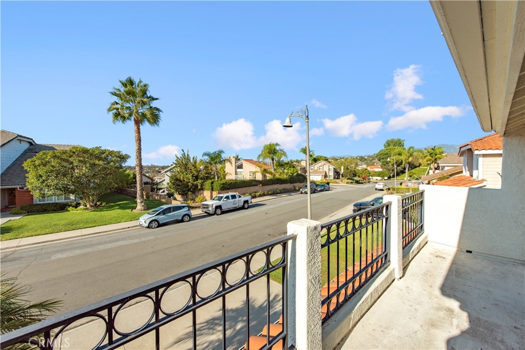 MLS #OC25271021 image #22