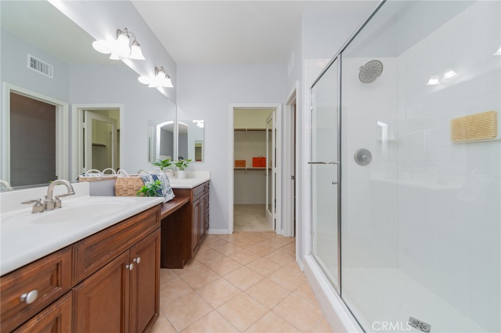 MLS #OC25271026 image #25