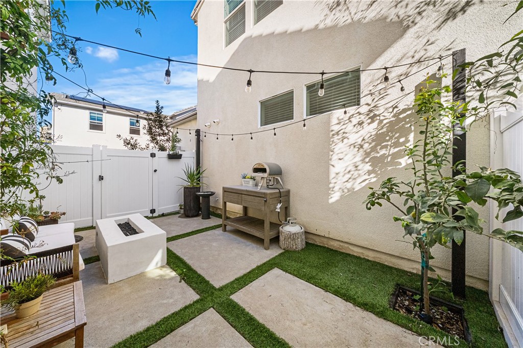 MLS #OC25271087 image #17