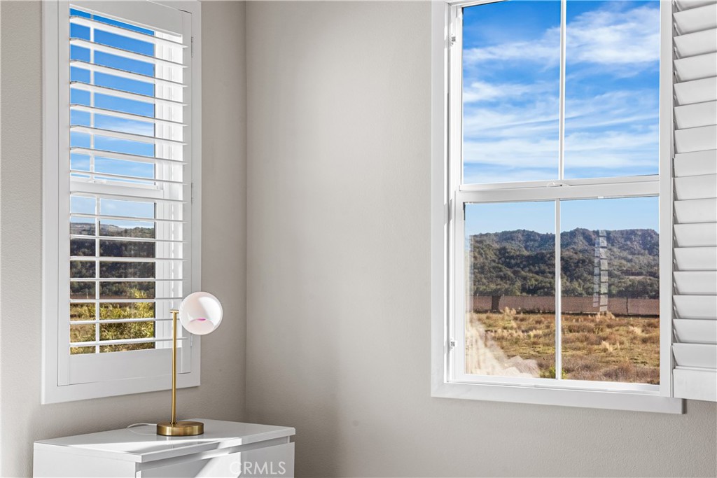 MLS #OC25271087 image #32