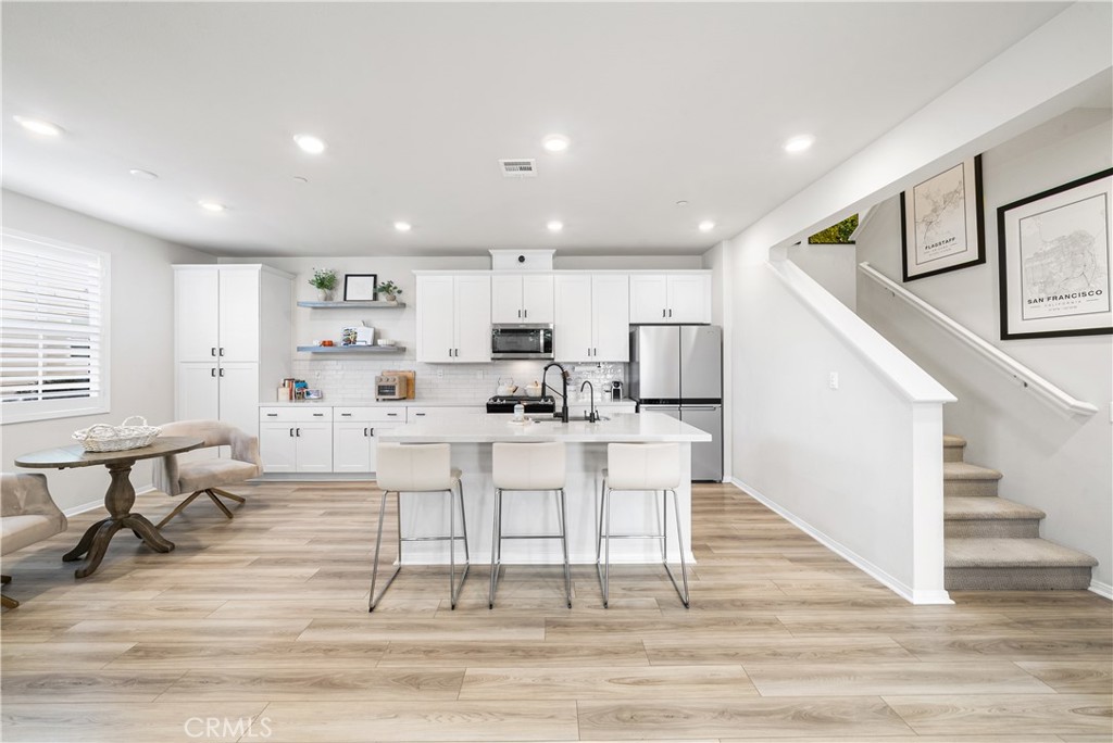 MLS #OC25271087 image #8