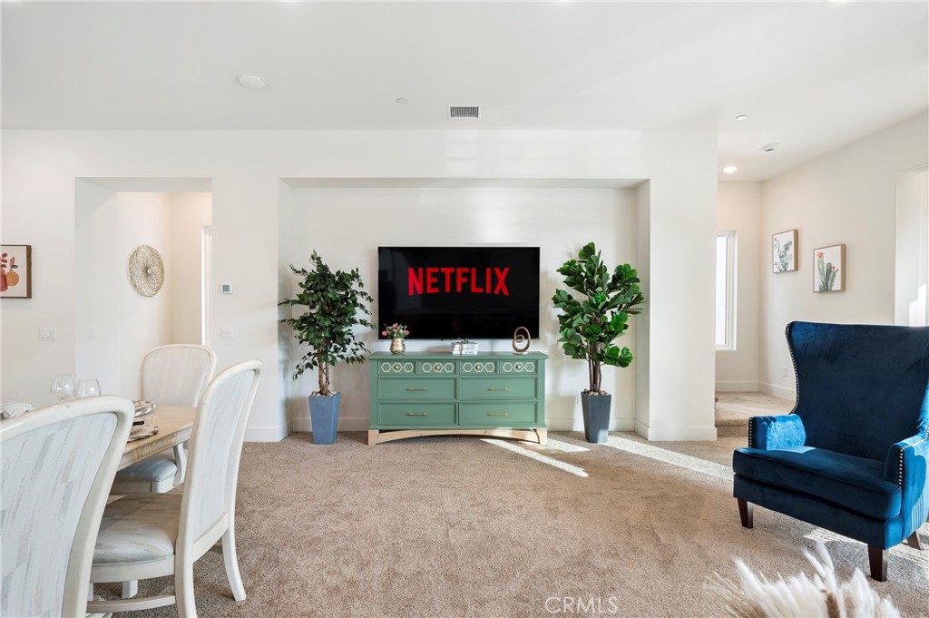 MLS #OC25271092 image #13