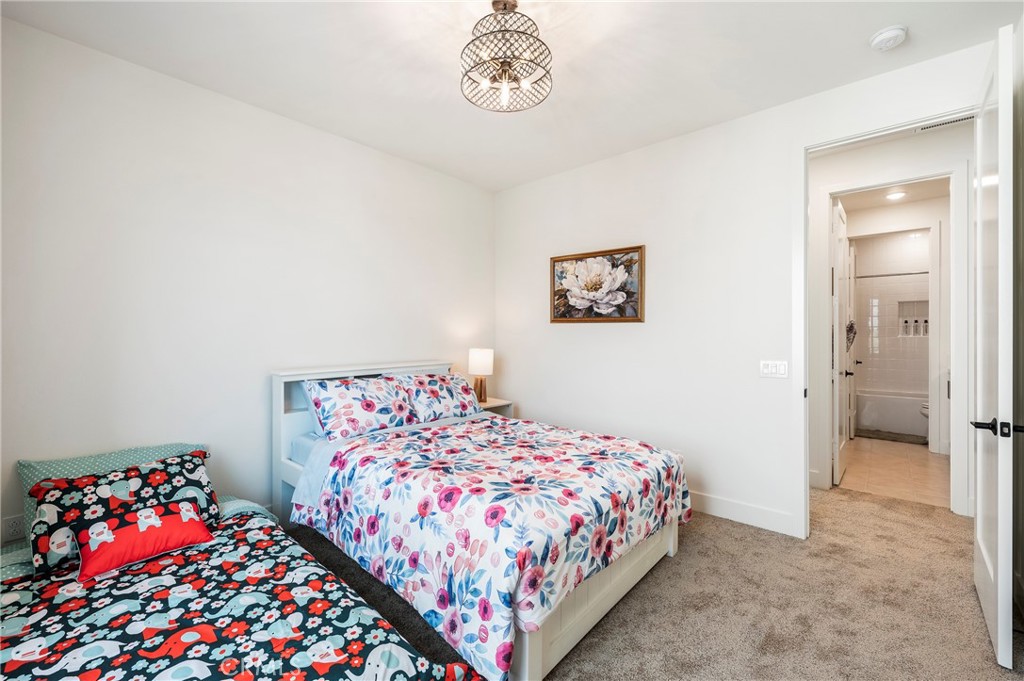 MLS #OC25271092 image #31