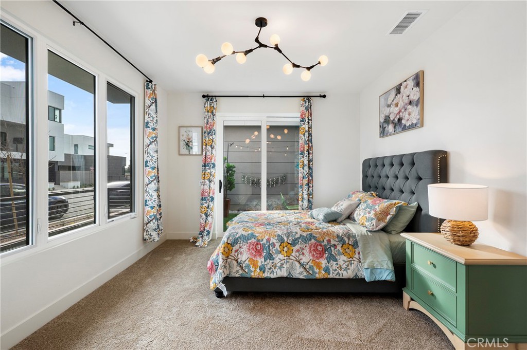 MLS #OC25271092 image #5