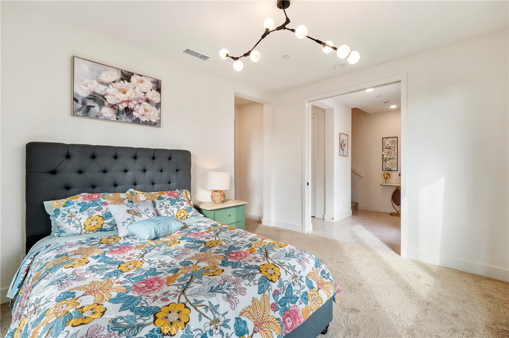 MLS #OC25271092 image #7