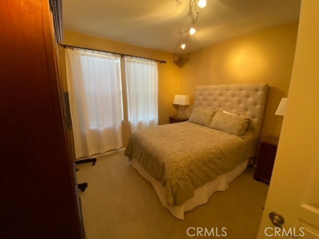 MLS #OC25271098 image #10