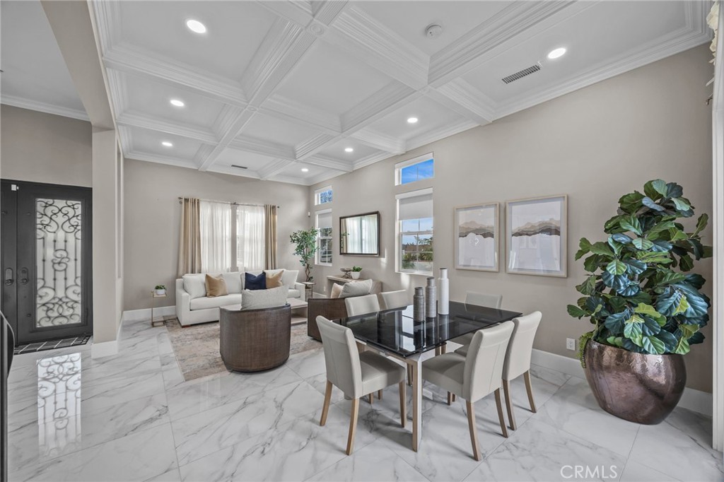 MLS #OC25271112 image #10