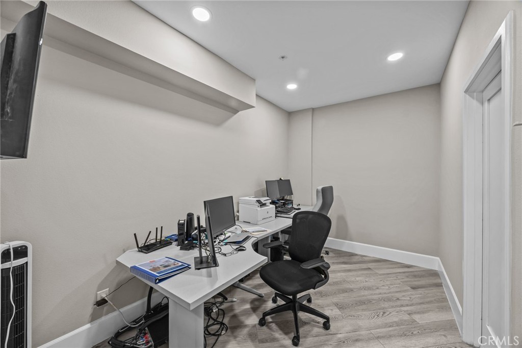 MLS #OC25271112 image #13