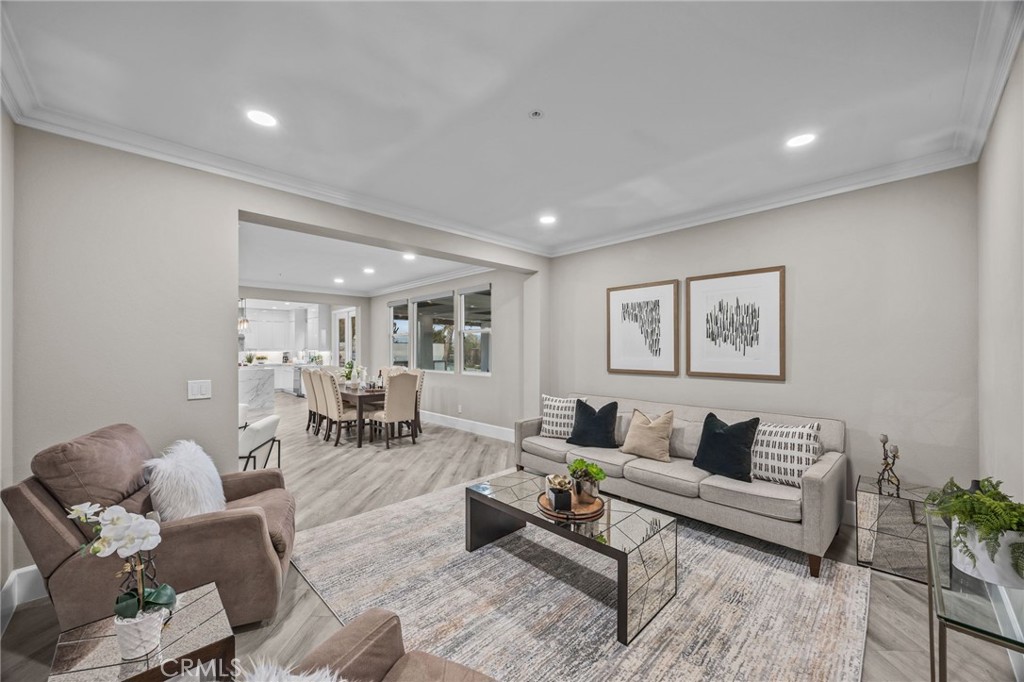 MLS #OC25271112 image #30