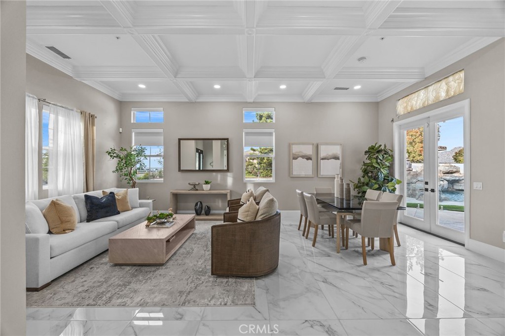 MLS #OC25271112 image #4