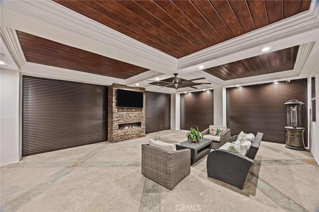 MLS #OC25271112 image #48