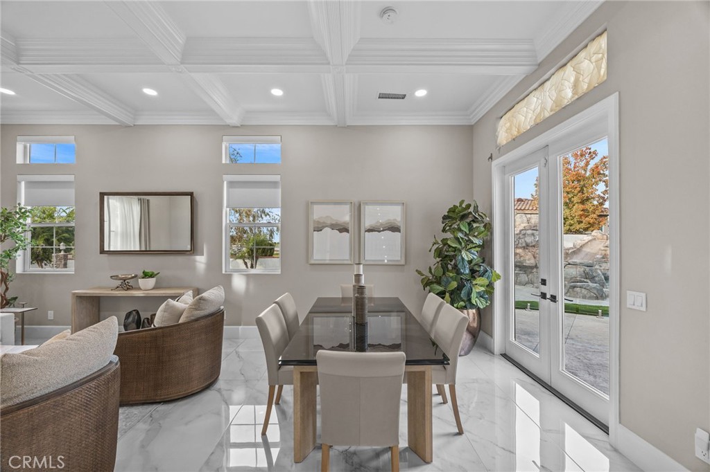 MLS #OC25271112 image #9