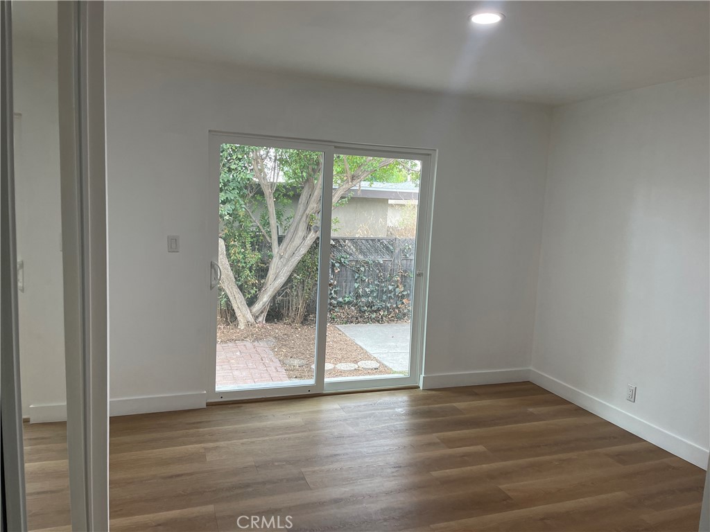 MLS #OC25271126 image #15