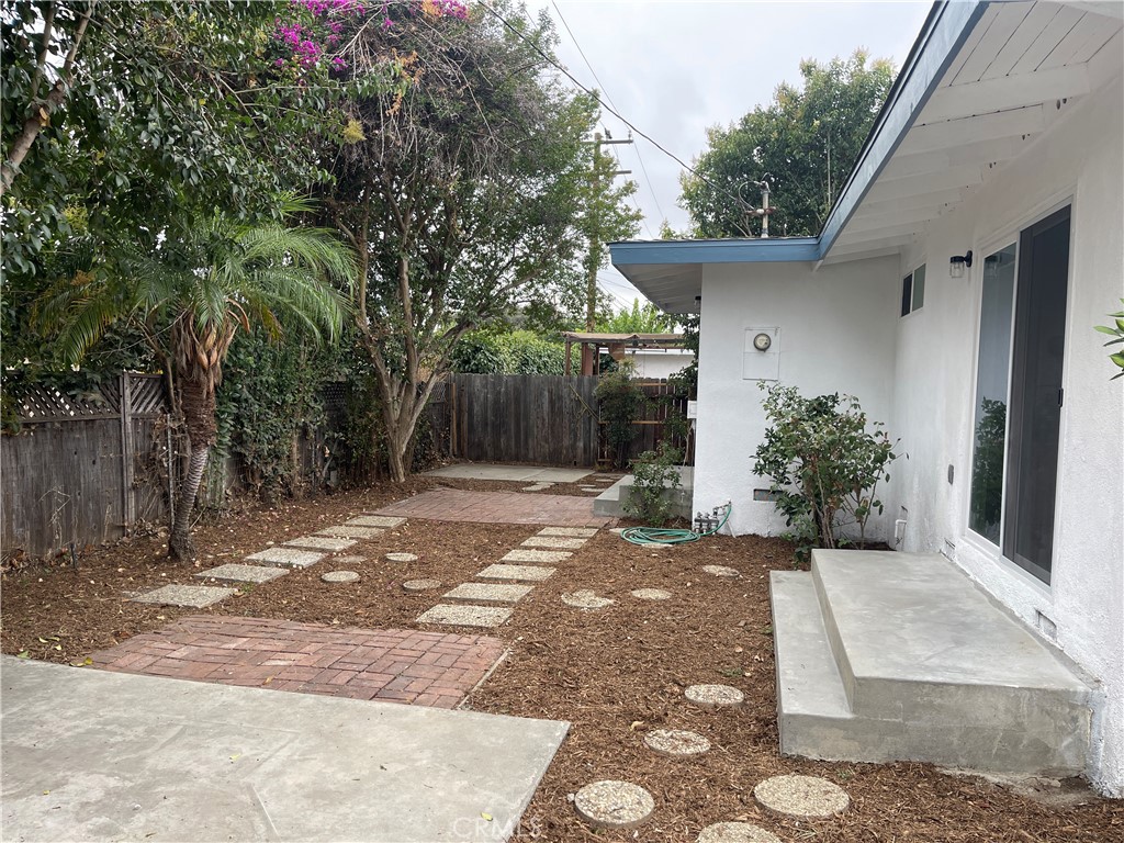 MLS #OC25271126 image #19