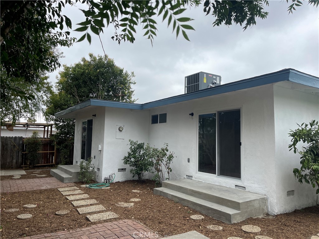 MLS #OC25271126 image #20