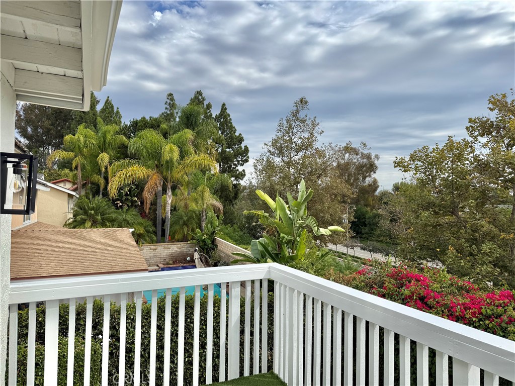 MLS #OC25271152 image #12