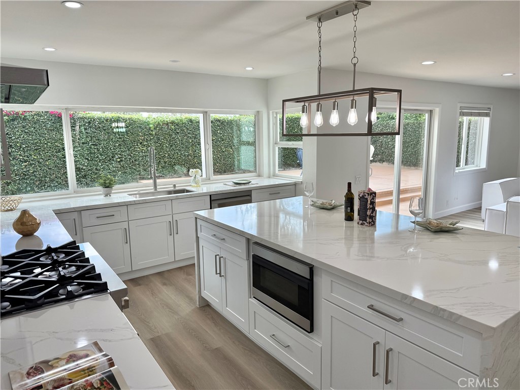 MLS #OC25271152 image #2