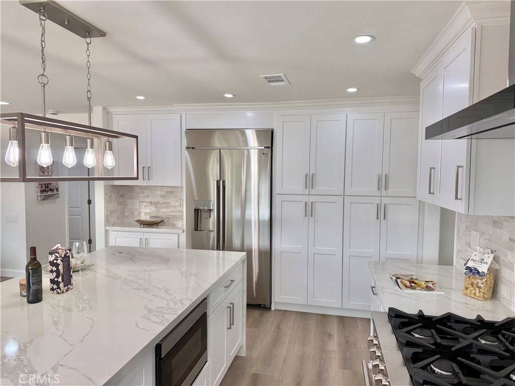 MLS #OC25271152 image #23