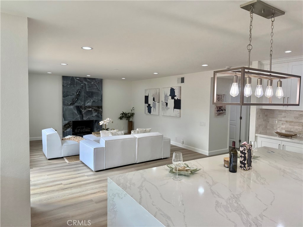 MLS #OC25271152 image #24