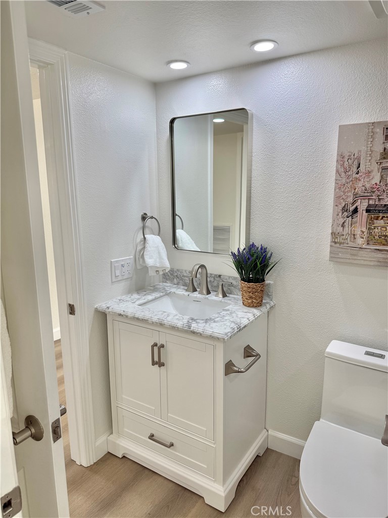 MLS #OC25271152 image #26