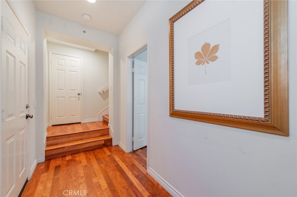 MLS #OC25271165 image #5