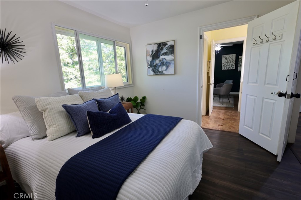 MLS #OC25271167 image #22