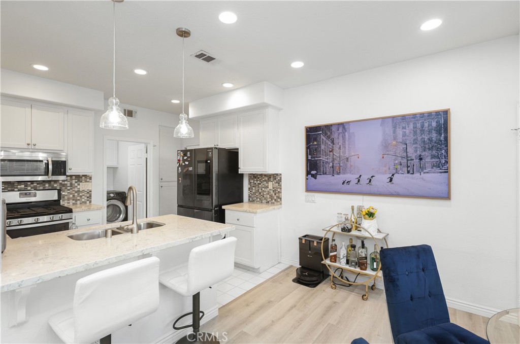 MLS #OC25271205 image #12