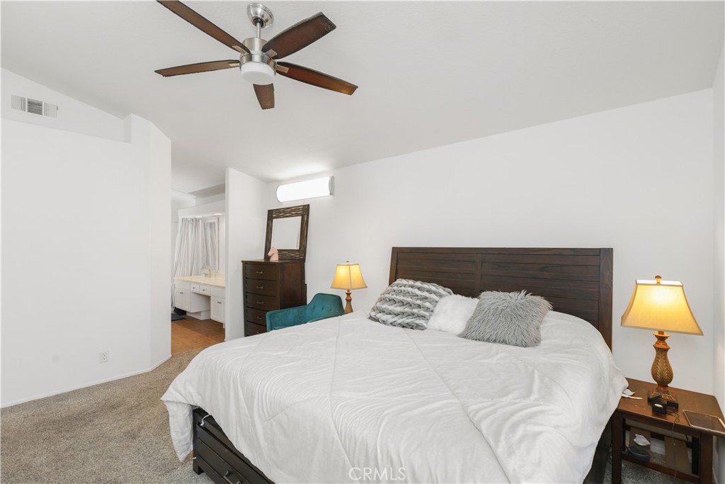 MLS #OC25271205 image #28