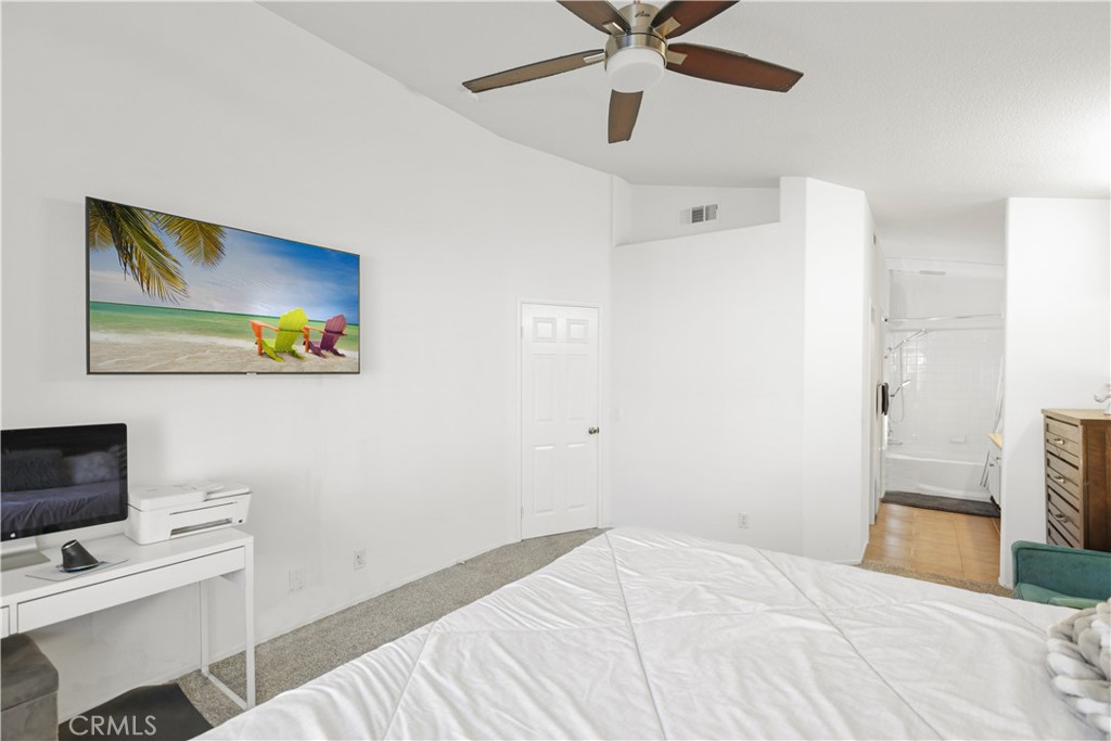 MLS #OC25271205 image #29