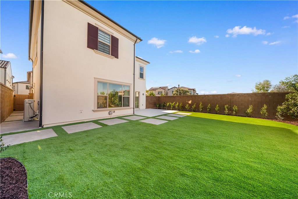 MLS #OC25271279 image #32