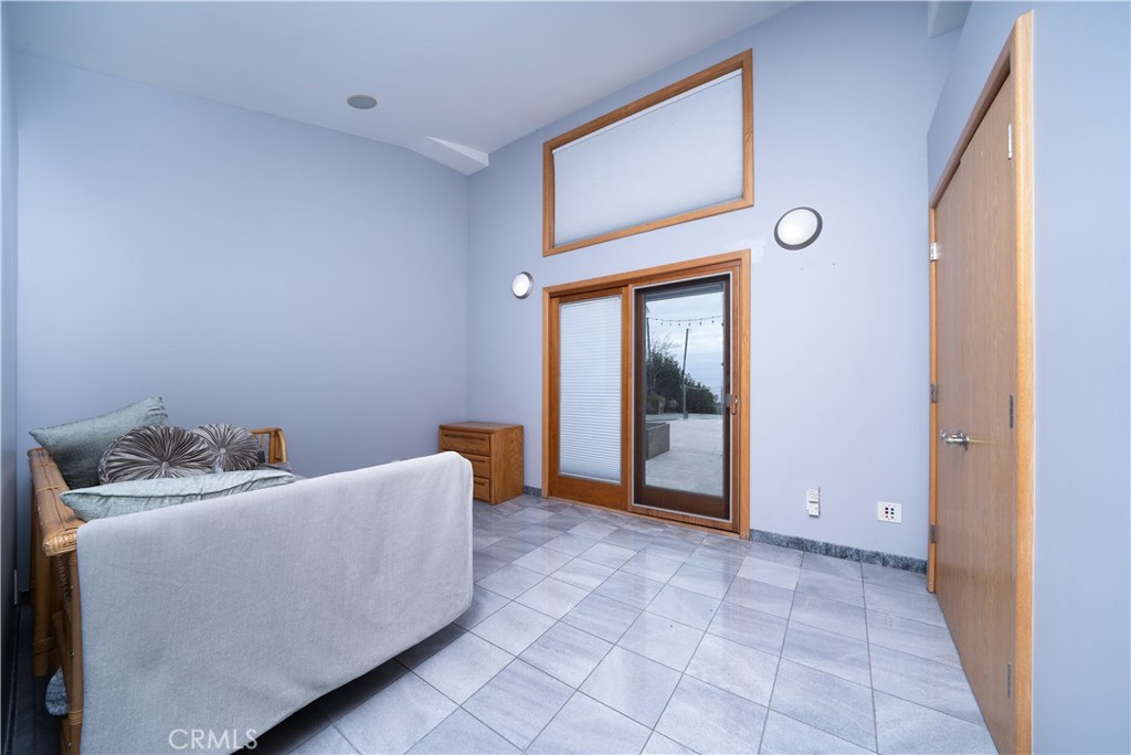 MLS #OC25271287 image #10