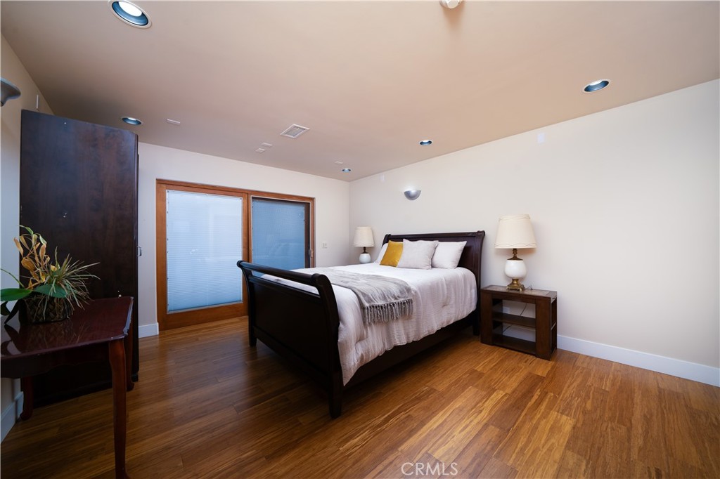 MLS #OC25271287 image #15