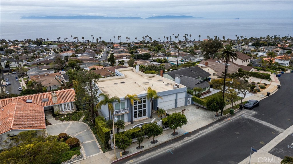 MLS #OC25271287 image #24