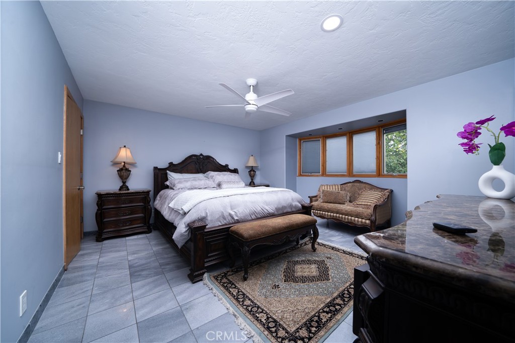 MLS #OC25271287 image #9