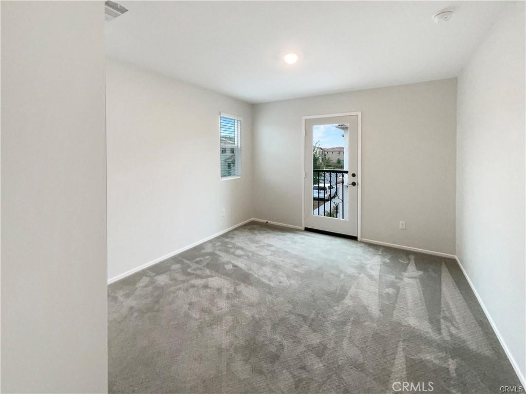 MLS #OC25271302 image #13